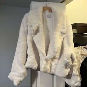 NWT Eloquii Faux Fur Ivory coat size 26/28